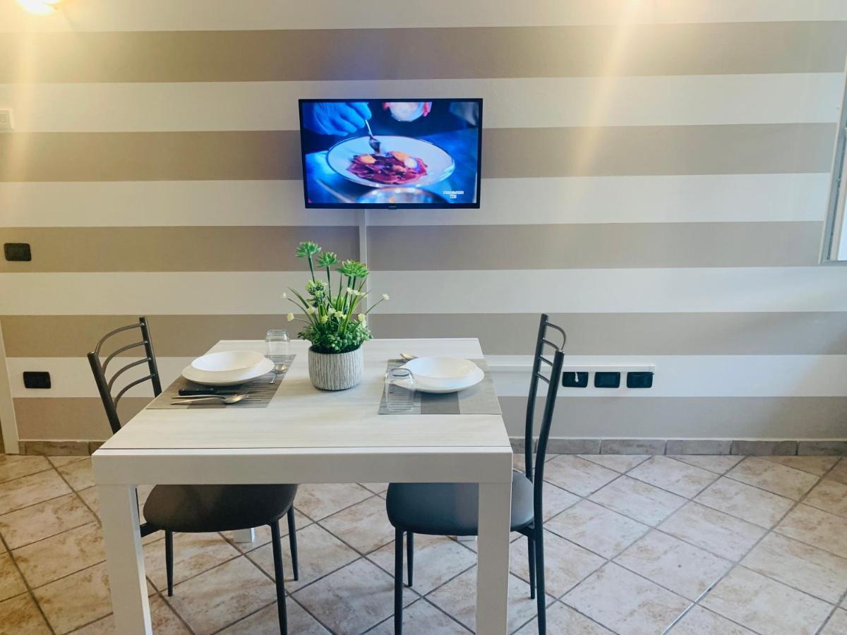Il Cortiletto Apartment Сома Ломбардо Екстериор снимка