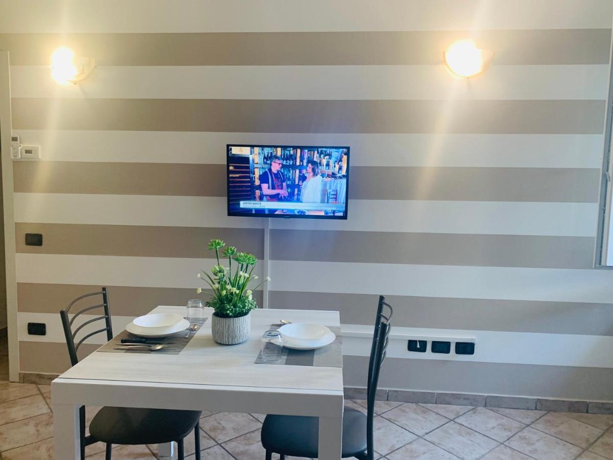 Il Cortiletto Apartment Сома Ломбардо Екстериор снимка